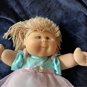 Cabbage Patch‎ Kids Doll with Original Pink and Blue Outfit